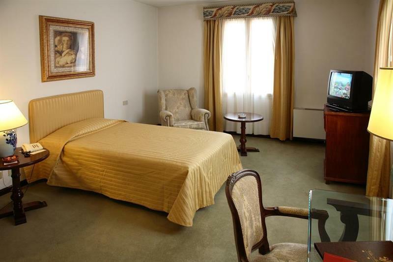 Hotel Villa Montanarini Villarotta ภายนอก รูปภาพ