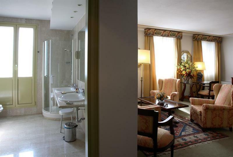Hotel Villa Montanarini Villarotta ภายนอก รูปภาพ